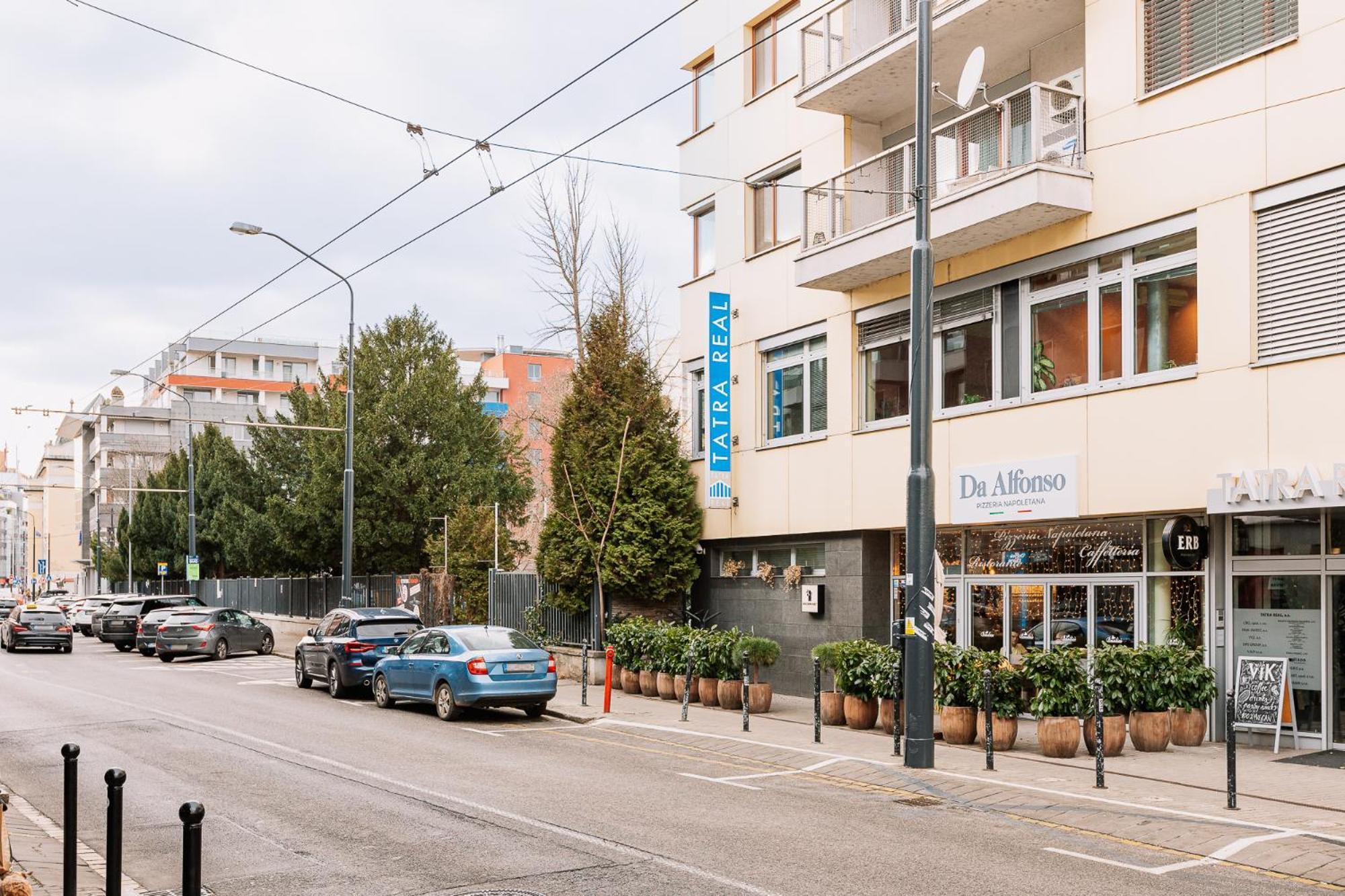 Skau 1 Old Town Family & Business Apartment Free Parking Pressburg Exterior foto